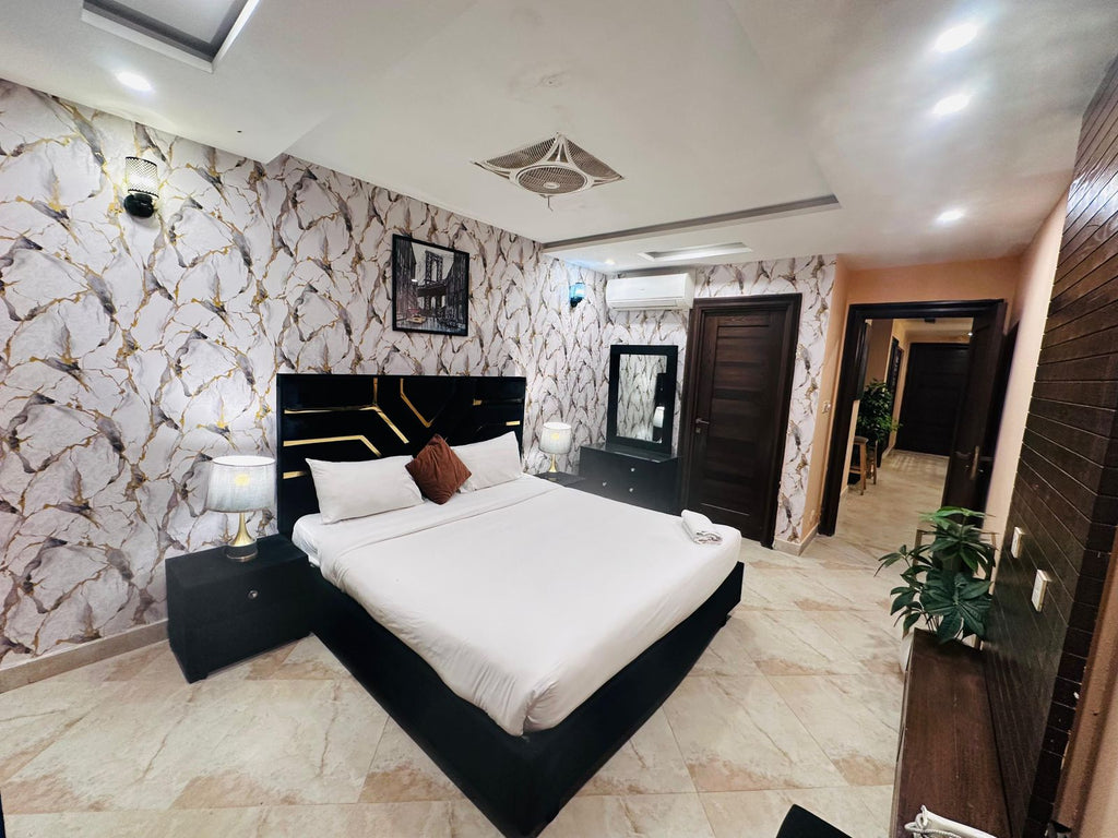 2 Bed Room Luxury Apartment in DHA Near Airport