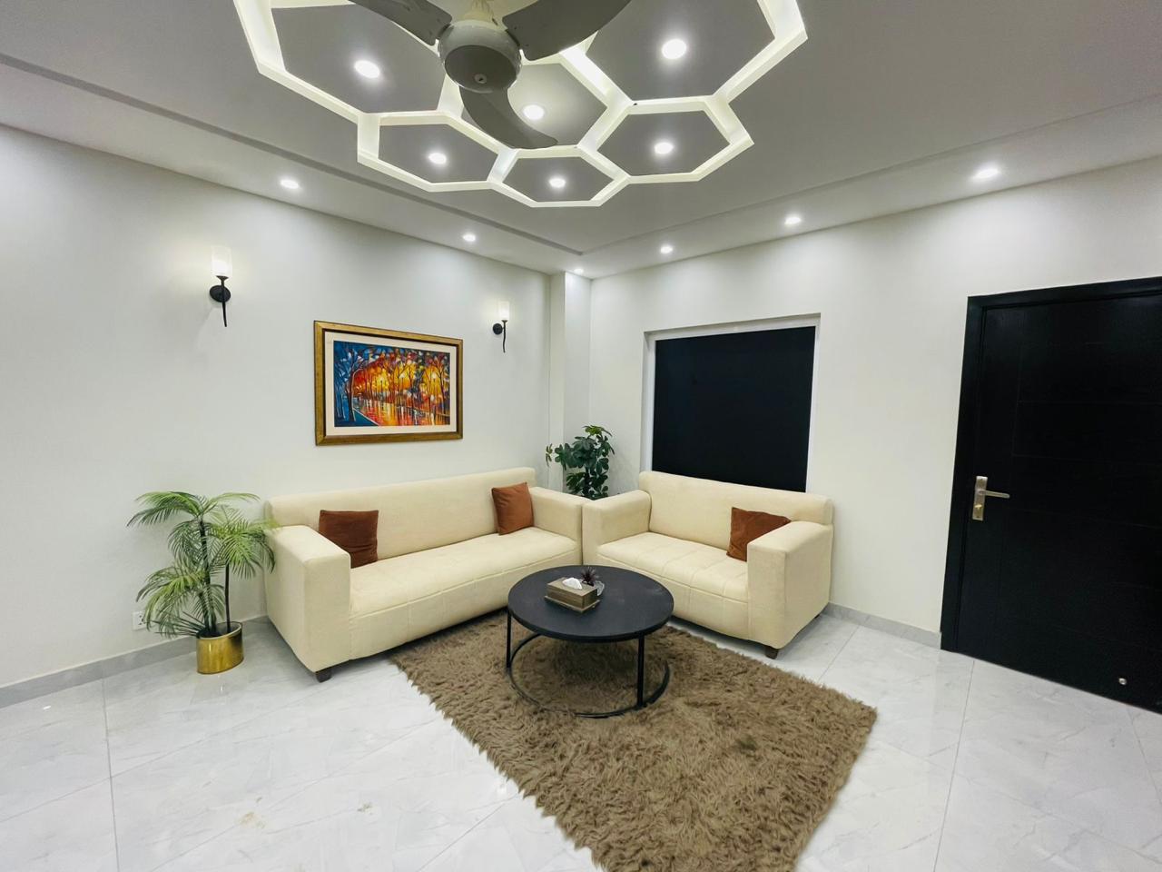 Spacious 2 Bedroom Apartment with Smart Features